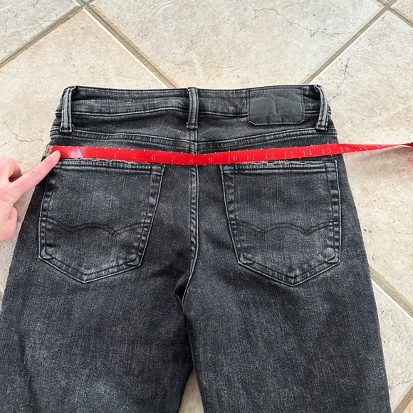 American Eagle Next Level Flex Black Jeans with Knee Holes Size 29x32 - Picture 3 of 9